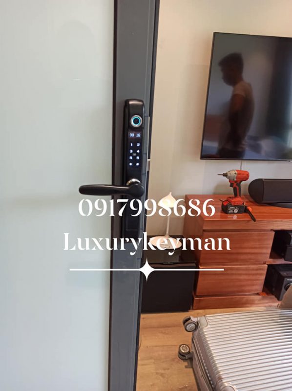 khóa cửa nhôm luxury keyman